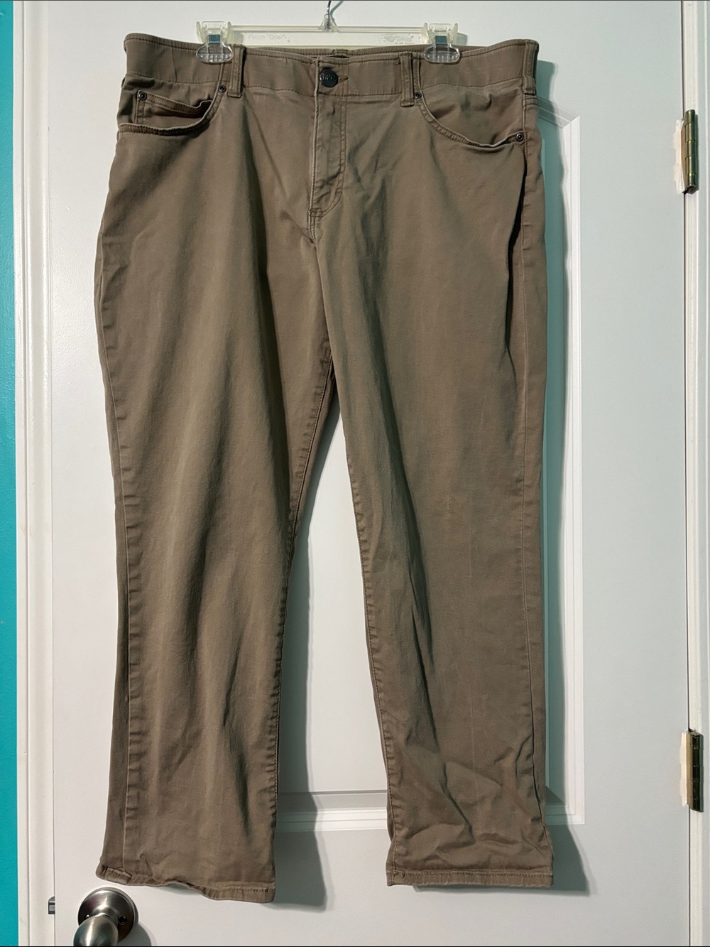 Lee Men's Extreme Motion Straight fit 38x29